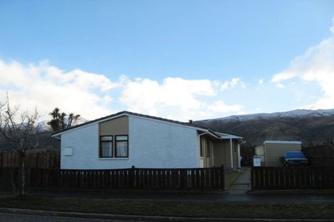 Photo of property in 72 Waenga Drive, Cromwell, 9310