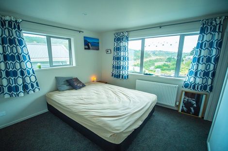 Photo of property in 18a Rarangi Way, Owhiro Bay, Wellington, 6023