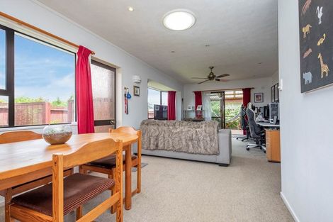 Photo of property in 5/4074 Great North Road, Glen Eden, Auckland, 0602
