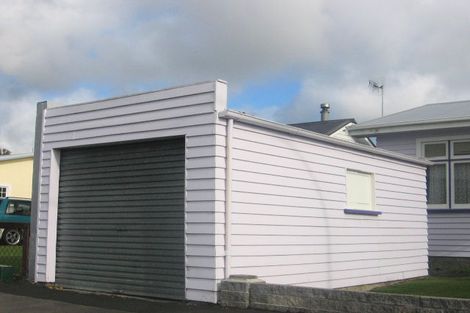 Photo of property in 106 Shamrock Street, Takaro, Palmerston North, 4412