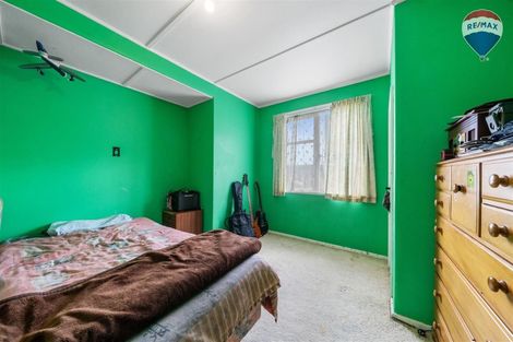 Photo of property in 37 Wilkie Crescent, Naenae, Lower Hutt, 5011