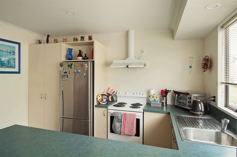 Photo of property in 2/92 Arthur Street, Seaview, Timaru, 7910