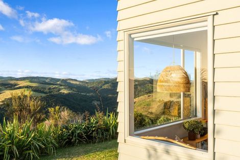 Photo of property in 99 Cowes Bay Road, Waiheke Island, 1971