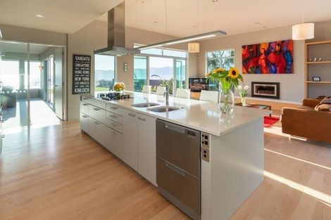 Photo of property in 45 Wharemauku Road, Raumati Beach, Paraparaumu, 5032