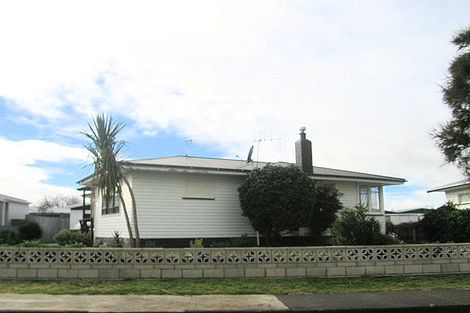 Photo of property in 58 Folkestone Drive, Flaxmere, Hastings, 4120