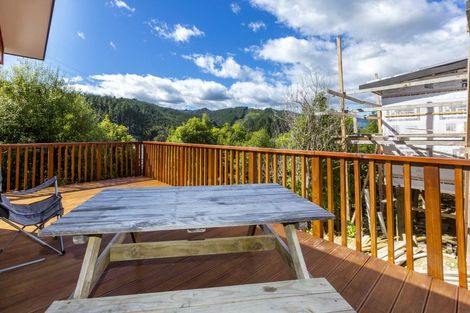 Photo of property in 61a Riverstone Drive, Riverstone Terraces, Upper Hutt, 5018