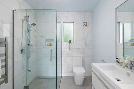 Photo of property in 1/64 Hewitts Road, Merivale, Christchurch, 8014