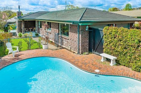 Photo of property in 3 Revell Court, Pukekohe, 2120