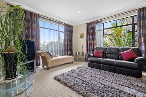 Photo of property in 21 Pine Harbour Parade, Beachlands, Auckland, 2018