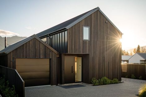 Photo of property in 170c Beacon Point Road, Wanaka, 9305