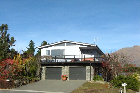 Photo of property in 3 Kelvin Place, Kelvin Heights, Queenstown, 9300