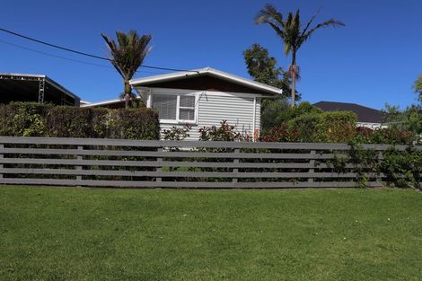 Photo of property in 65 Gorge Road, Maungaturoto, 0520
