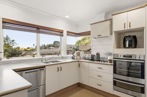 Photo of property in 15 Robinia Place, Ohauiti, Tauranga, 3112