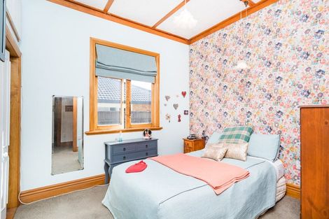 Photo of property in 7 Albert Street, Palmerston North, 4414