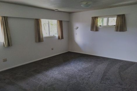 Photo of property in 205 Miromiro Road, Normandale, Lower Hutt, 5010