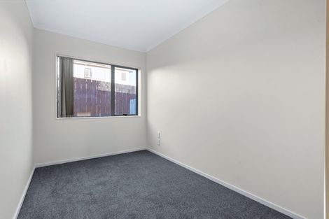 Photo of property in 9 Staten Place, Mangere, Auckland, 2022