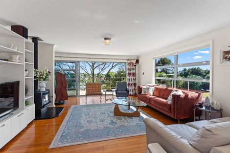 Photo of property in 48 Tiromoana Road, Raumati South, Paraparaumu, 5032