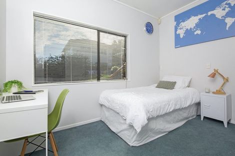 Photo of property in 1/25 Nicholas Road, Somerville, Auckland, 2014