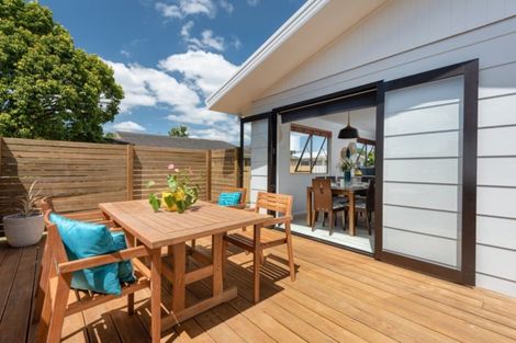 Photo of property in 1 Paradise Place, Matua, Tauranga, 3110