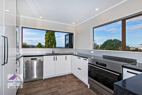 Photo of property in 13 Barclay Place, Te Kamo, Whangarei, 0112