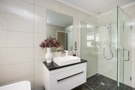 Photo of property in 16 Hardie Street, Hokowhitu, Palmerston North, 4410