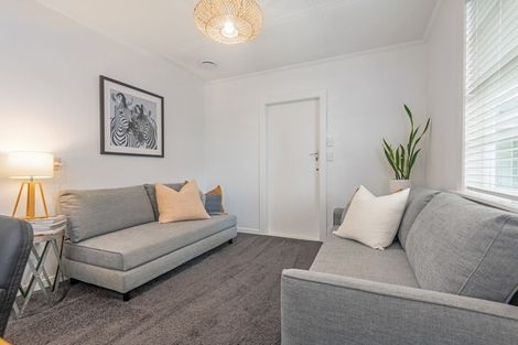 Photo of property in 10 Paterson Street, Pahiatua, 4910