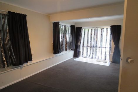 Photo of property in 39 Korau Grove, Stokes Valley, Lower Hutt, 5019