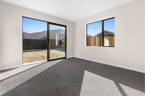 Photo of property in 120 Burdon Loop, Lake Hawea, 9382