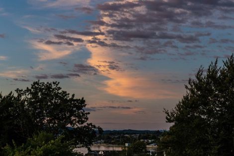 Photo of property in 26 Matuku Street, Two Mile Bay, Taupo, 3330