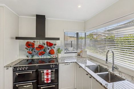 Photo of property in 6 Voyager Way, Whitby, Porirua, 5024