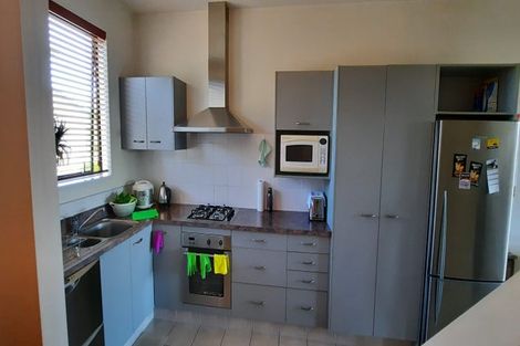 Photo of property in 22/22 Northcross Drive, Oteha, Auckland, 0632