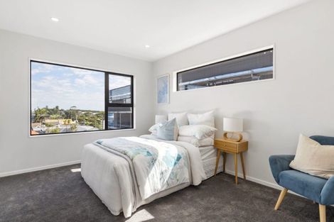 Photo of property in 2/1 Egremont Street, Belmont, Auckland, 0622