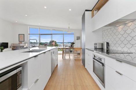 Photo of property in 35 Seaway Terrace, Otumoetai, Tauranga, 3110