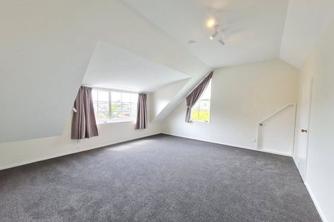 Photo of property in 14 Redfern Lane, Glenfield, Auckland, 0629