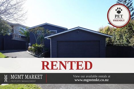 Photo of property in 8 John Dee Crescent, Red Beach, 0932