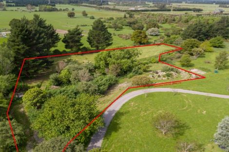 Photo of property in 80 Johnston Street, Featherston, 5710