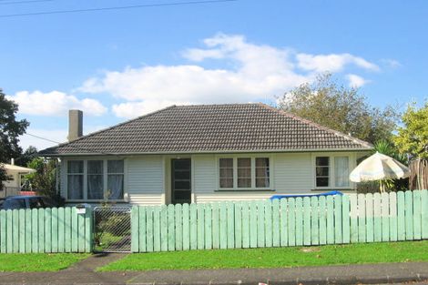 Photo of property in 13 Wilsher Crescent, Henderson, Auckland, 0612