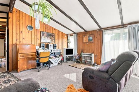 Photo of property in 33 Tongariro Street, Castlecliff, Whanganui, 4501