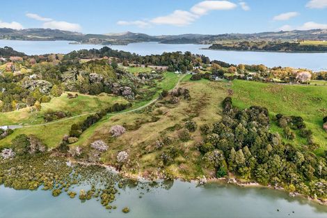 Photo of property in 397 Pahi Road, Pahi, Paparoa, 0571