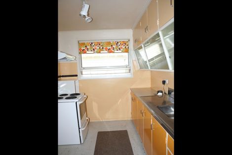 Photo of property in 1/71 Lynwood Road, New Lynn, Auckland, 0600