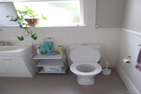 Photo of property in 68 Royal Terrace, Dunedin Central, Dunedin, 9016