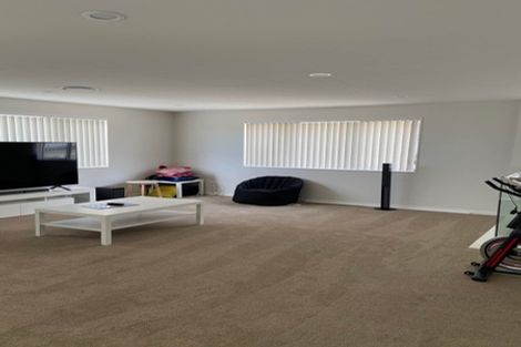 Photo of property in 58 Golden Morning Drive, Albany Heights, Auckland, 0632
