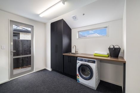 Photo of property in 2 Larissa Road, Halswell, Christchurch, 8025