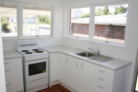 Photo of property in 1/87 Lake Road, Belmont, Auckland, 0622