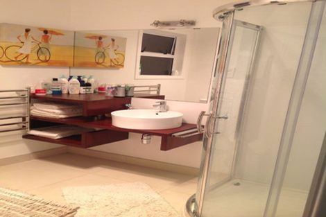 Photo of property in 9 Sylvan Crescent, Te Atatu South, Auckland, 0610