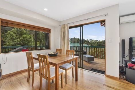 Photo of property in 1/8 Dee Place, Torbay, Auckland, 0630