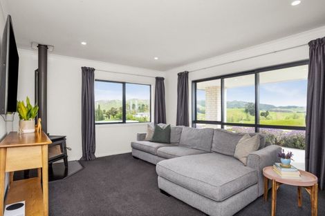 Photo of property in 21c Highlands Drive, Waipawa, 4277