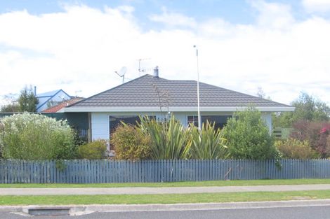 Photo of property in 39 Acacia Bay Road, Nukuhau, Taupo, 3330