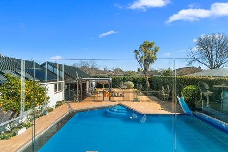 Photo of property in 25 Rutherglen Avenue, Ilam, Christchurch, 8041