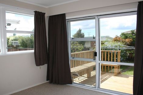 Photo of property in 1/71 Lynwood Road, New Lynn, Auckland, 0600